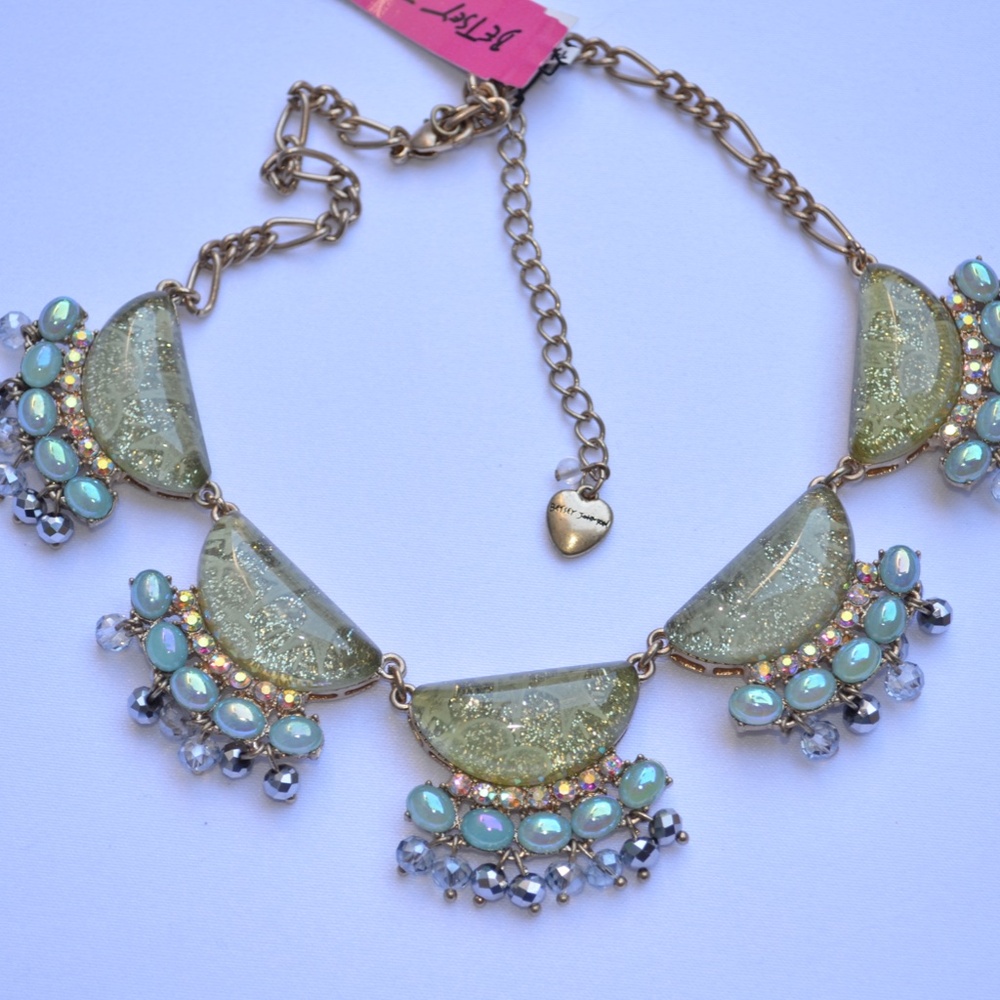 Betsey Johnson Stargazer Lucite Stars necklace